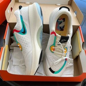 NEW IN BOX. NIKE AIR ARTIST A. SAVAGE